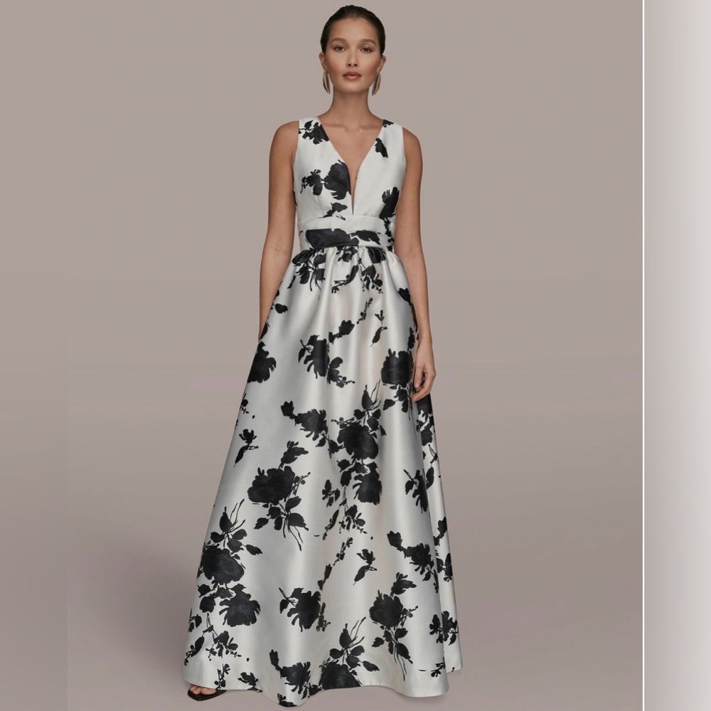 Donna Karan Women Short-Sleeve V-Neck Floral Print Mikado Gown. 10. Retail $389